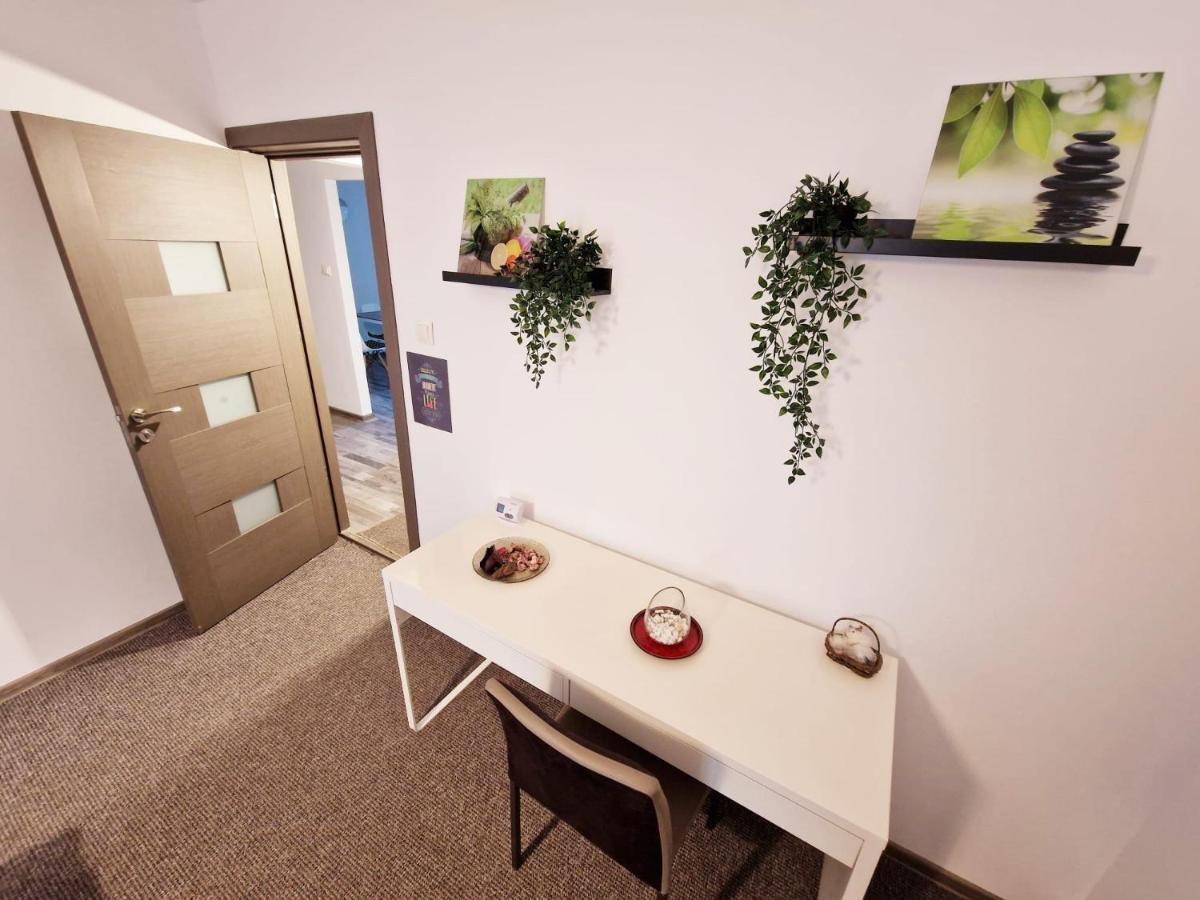 Marcos Apartments - Stanisoarei - Self Check-In Решица Екстериор снимка